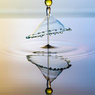 Water Drop Mirrored jigsaw puzzle